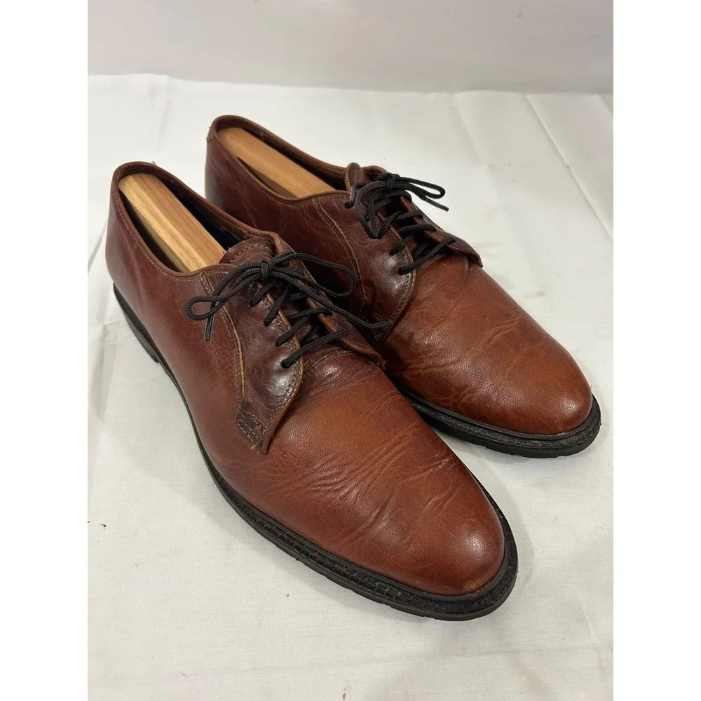 Allen Edmonds solid shoe